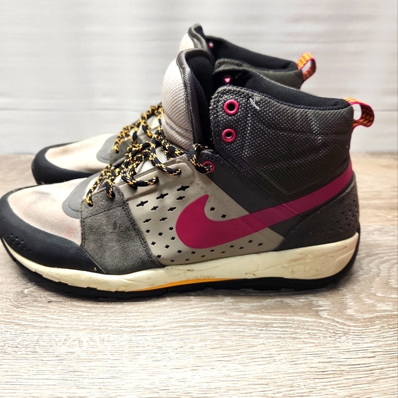 Nike ACG Air Alder Mid Hiking Trail Frame Boots 599660-060 Men’s Size 13 - Picture 1 of 7